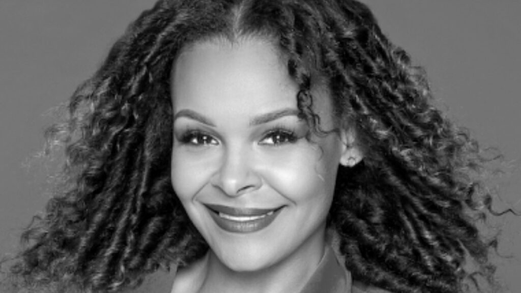 SAMANTHA MUMBA JOINS CAST OF GREASE TOUR