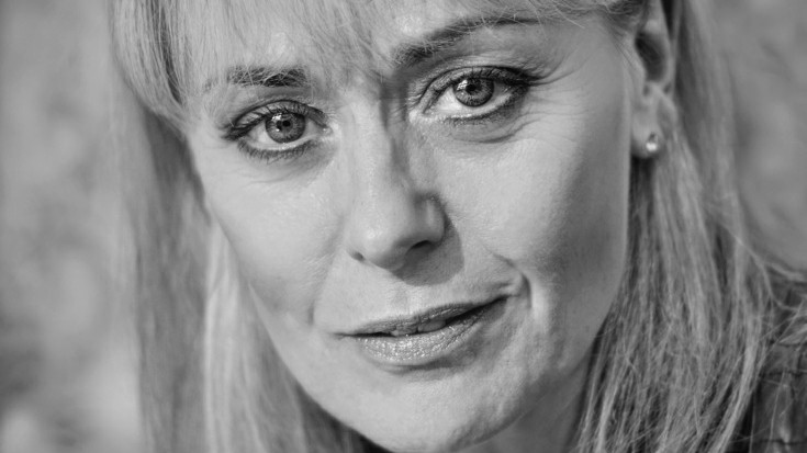 TRACIE BENNETT TO STAR IN FILMED COMEDY PLAY – THE EXTINCTION OF FIREFLIES