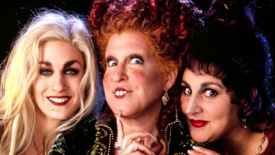 HOCUS POCUS CAST TO REUNITE FOR BETTE MIDLER’S VIRTUAL HULAWEEN BENEFIT
