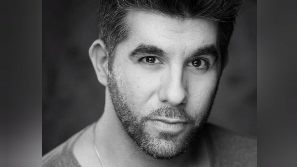 SIMON LIPKIN JOINS DIGITAL PRODUCTION OF I LOVE YOU, YOU’RE PERFECT, NOW CHANGE
